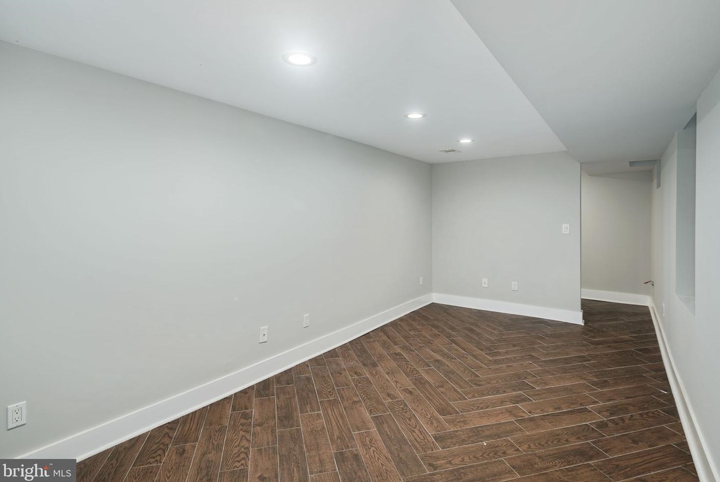 3142 Clifford St, Philadelphia PA  19121-2517 exterior