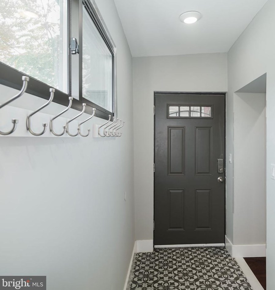 3142 Clifford St, Philadelphia PA  19121-2517 exterior