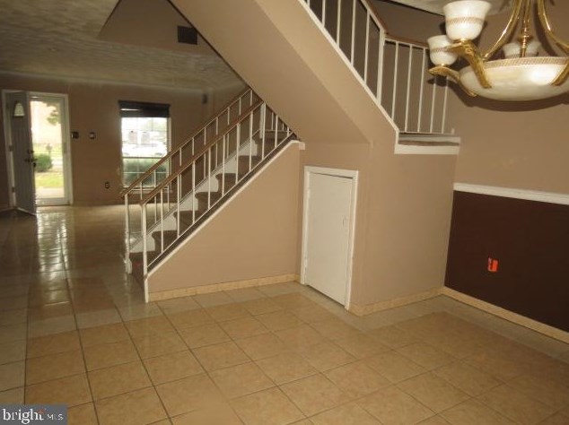 8508 Gibson Pl, Philadelphia, PA 19153-1529