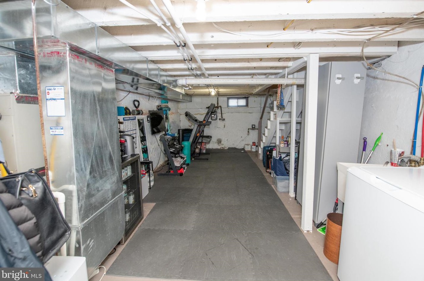 2216 Boston St, Philadelphia PA 19125-2102 exterior