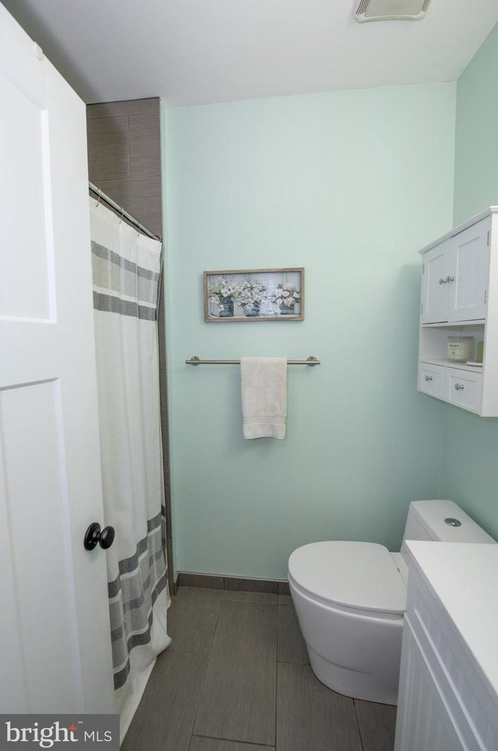 2216 Boston St, Philadelphia PA 19125-2102 exterior