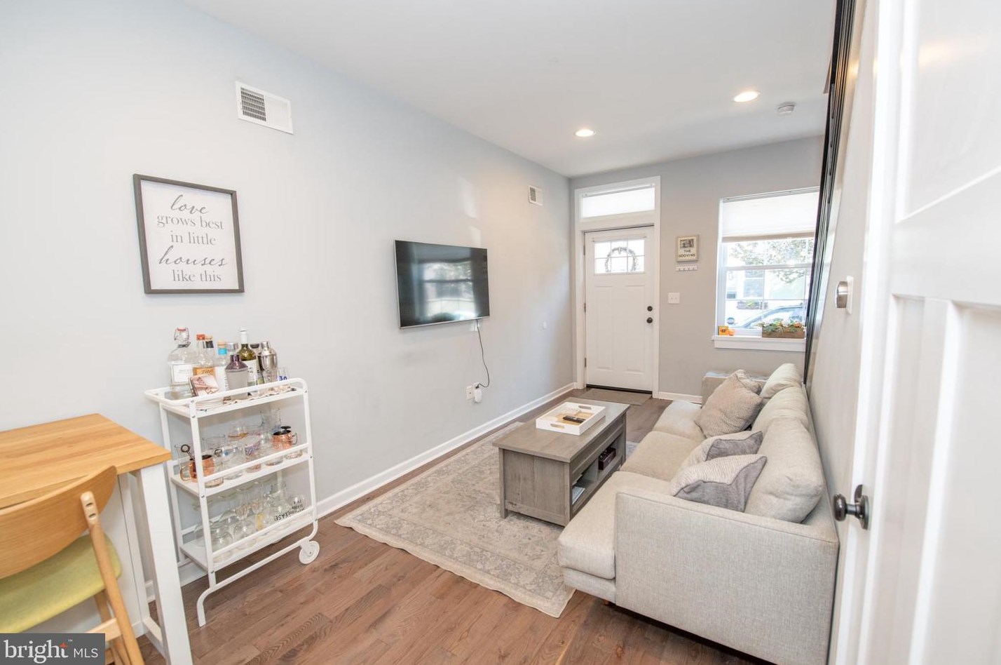 2216 Boston St, Philadelphia PA 19125-2102 exterior