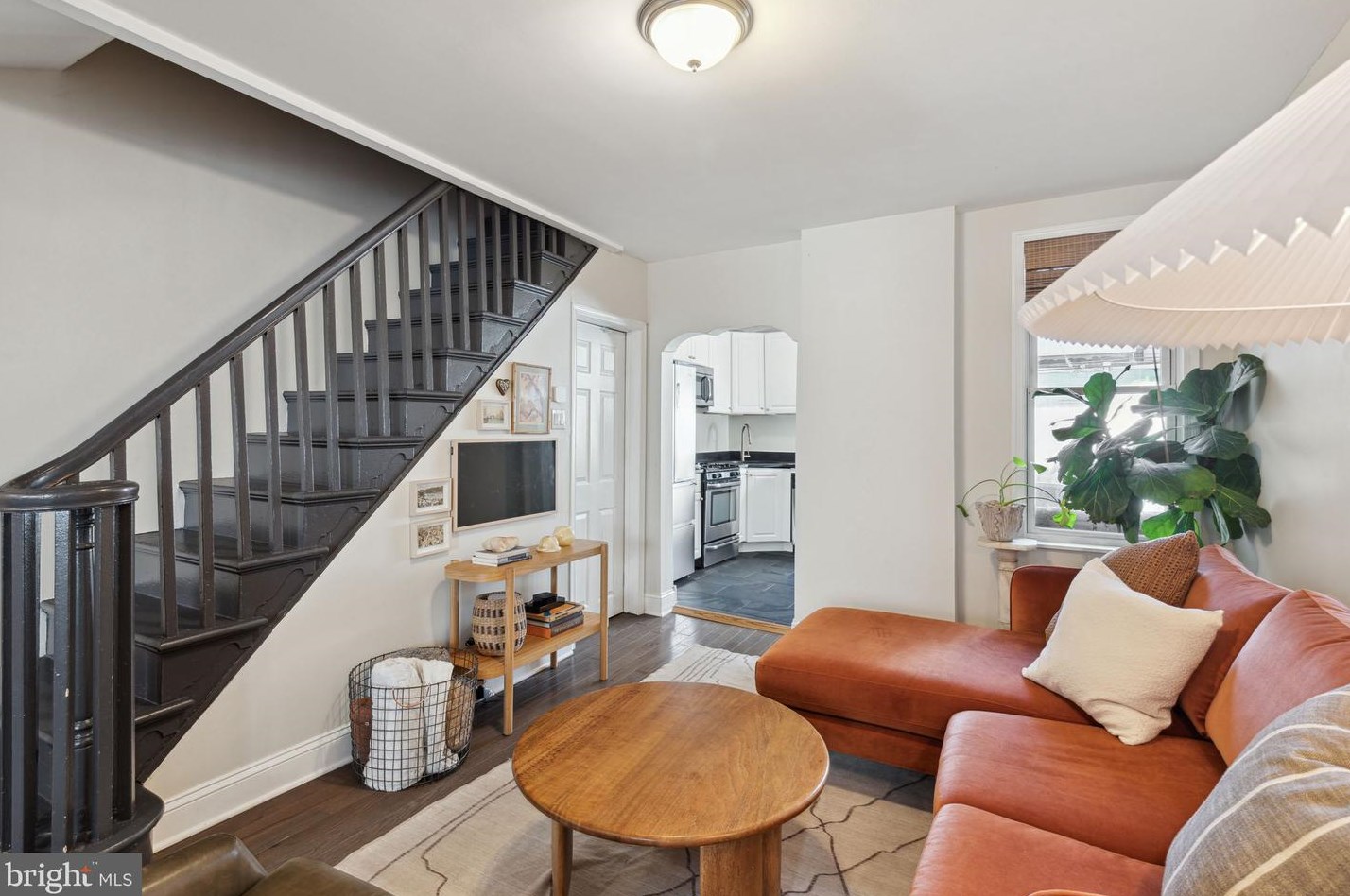 2106 Cross St, Philadelphia PA  19146-4549 exterior