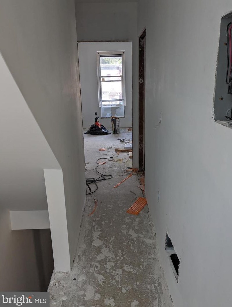 7122 Greenway Ave, Philadelphia PA  19142-1030 exterior