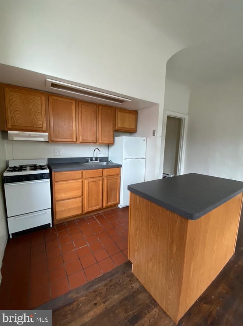 3315 Powelton Ave #2r, Philadelphia, PA 19104