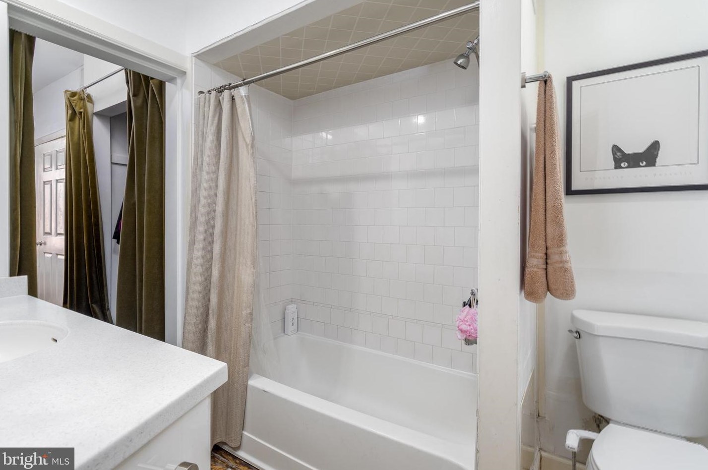 708 7th St, Philadelphia PA 19123-0027 exterior