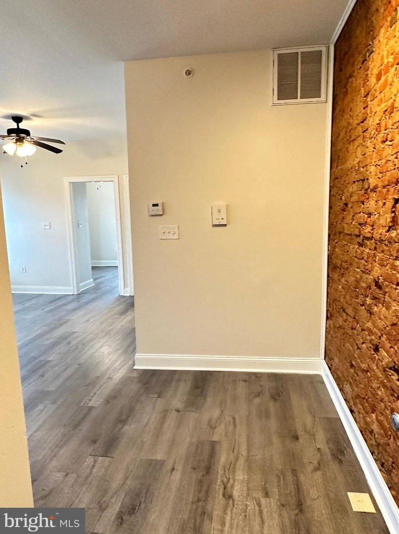 635 W Girard Ave #f, Philadelphia, PA 19123