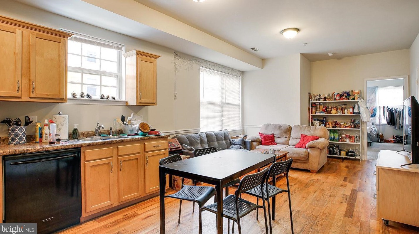 1958 N 18th St #2, Philadelphia, PA 19121