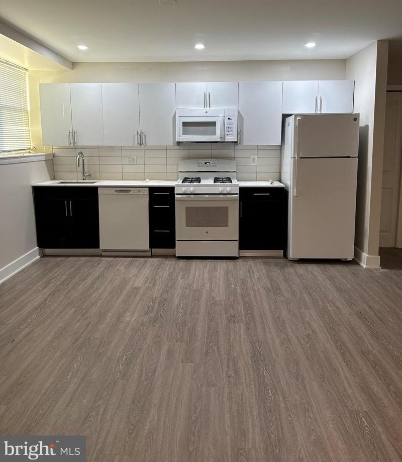215 Salaignac St #d4, Philadelphia, PA 19128