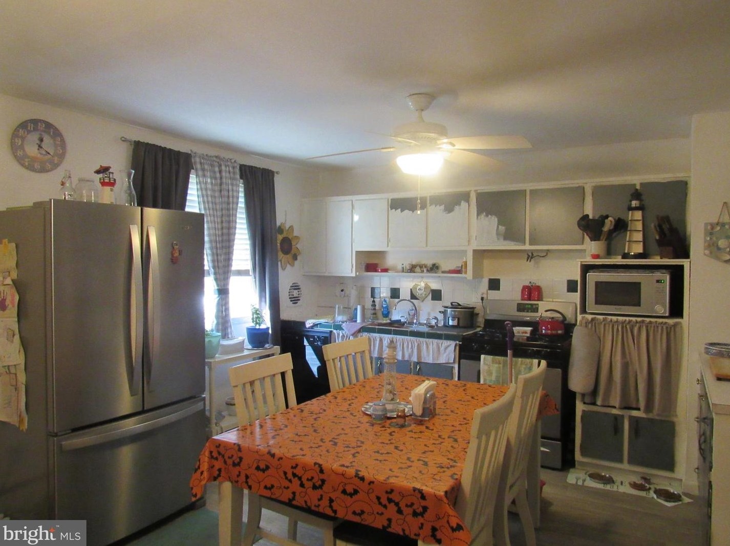 2902 Nestor Rd, Philadelphia, PA 19154-1602