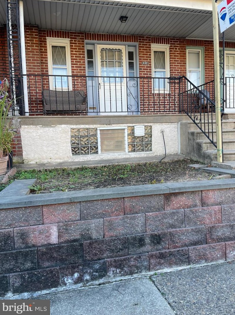 648 Sanger St, Philadelphia PA  19120-1721 exterior