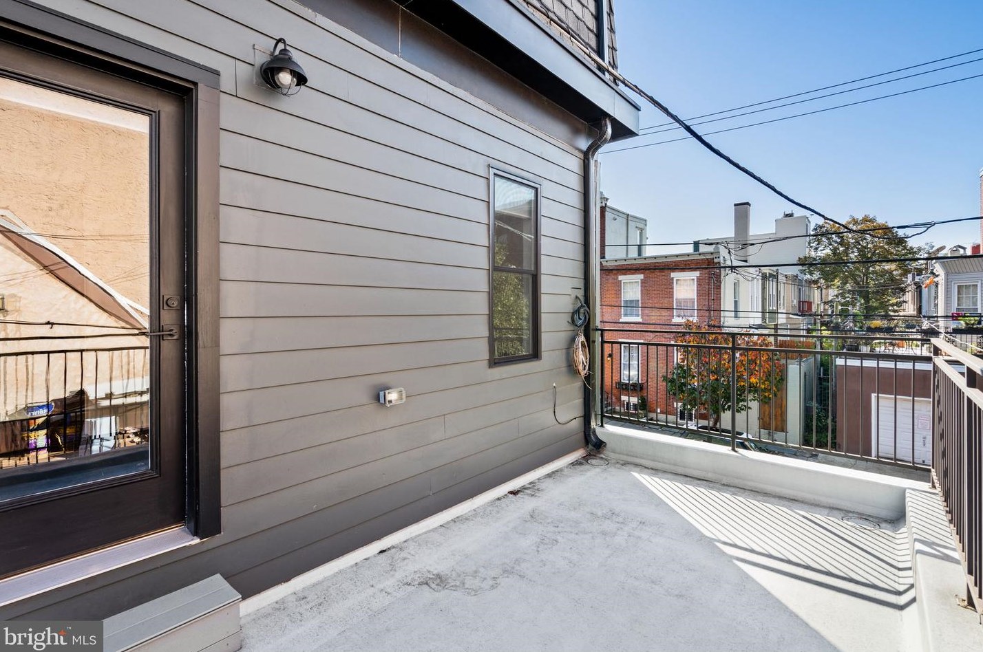 850 Taylor St, Philadelphia PA 19130-1945 exterior