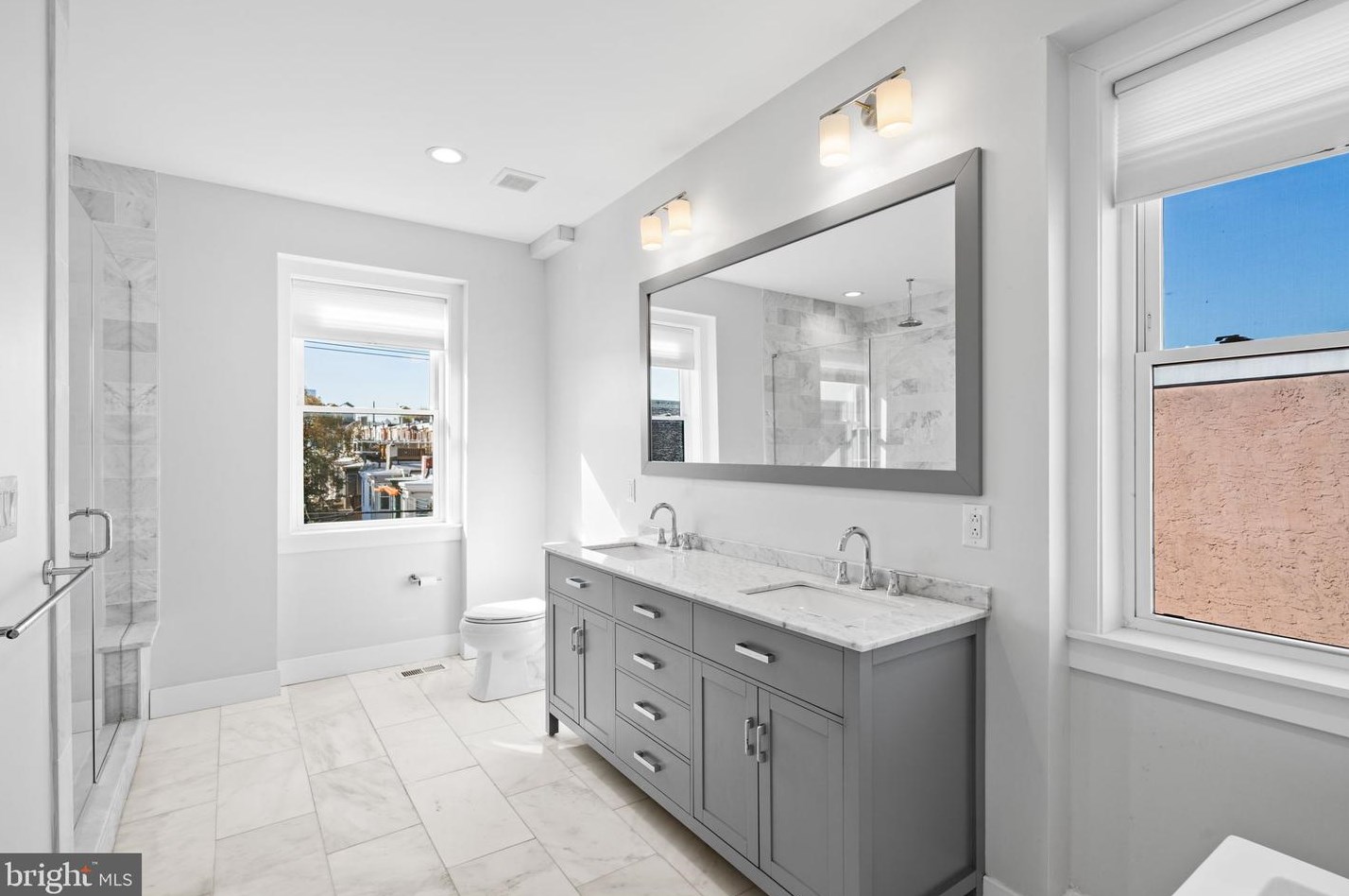 850 Taylor St, Philadelphia PA 19130-1945 exterior