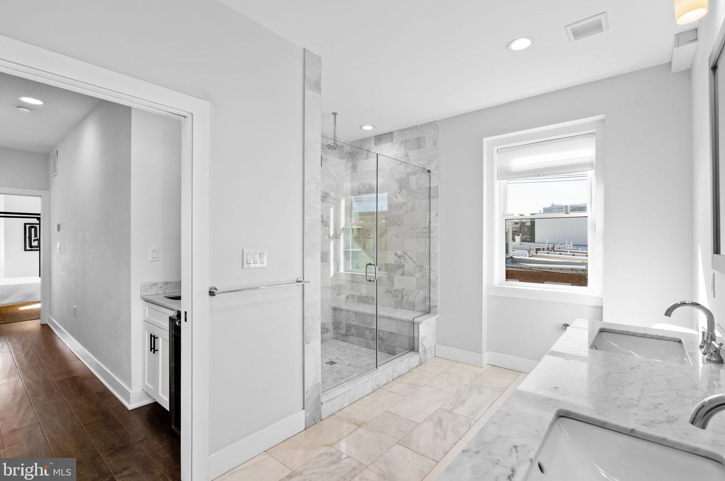 850 Taylor St, Philadelphia PA 19130-1945 exterior