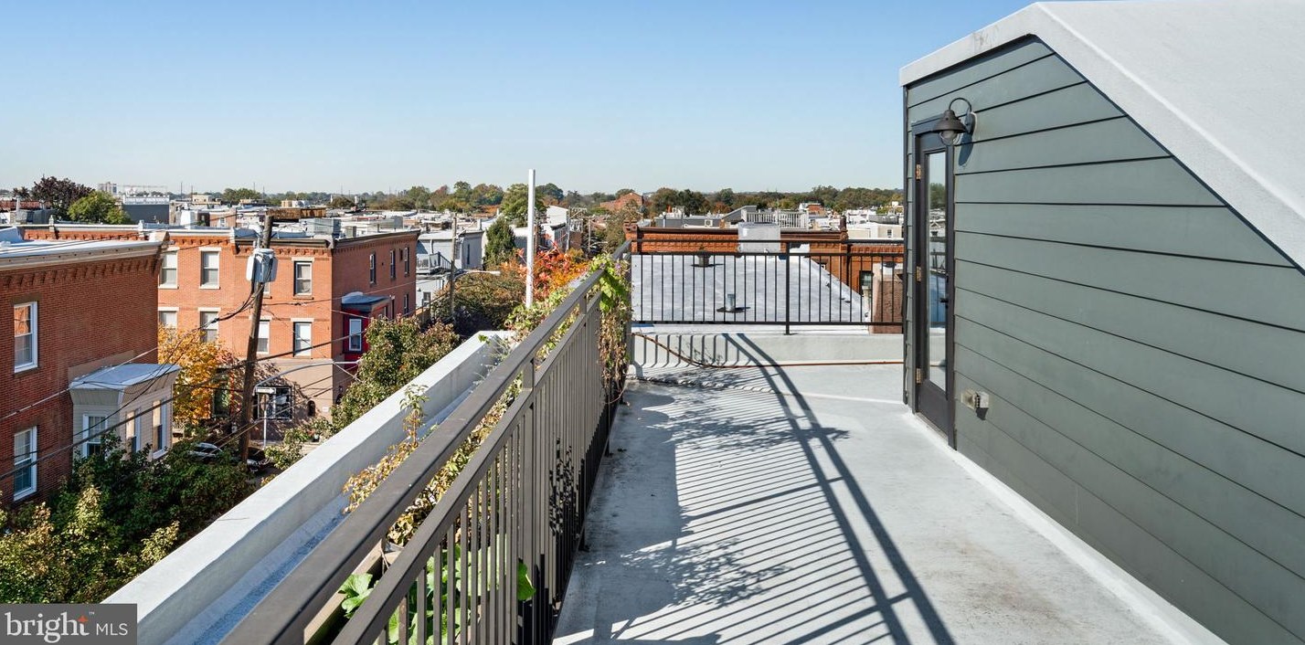 850 Taylor St, Philadelphia PA 19130-1945 exterior