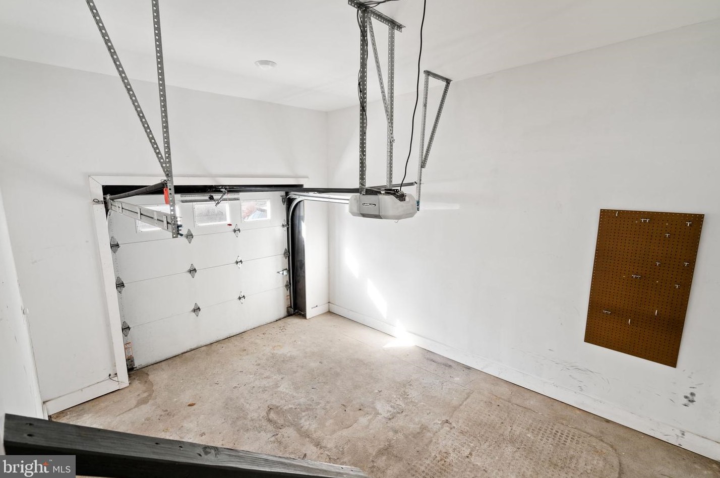 850 Taylor St, Philadelphia PA 19130-1945 exterior