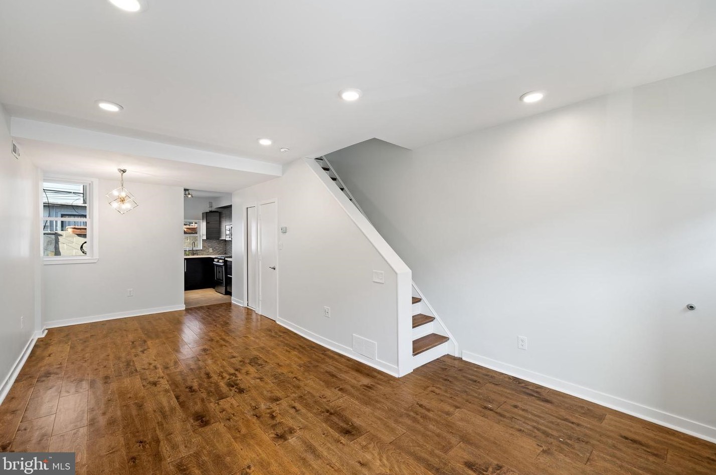2026 S Chadwick St, Philadelphia, PA 19145