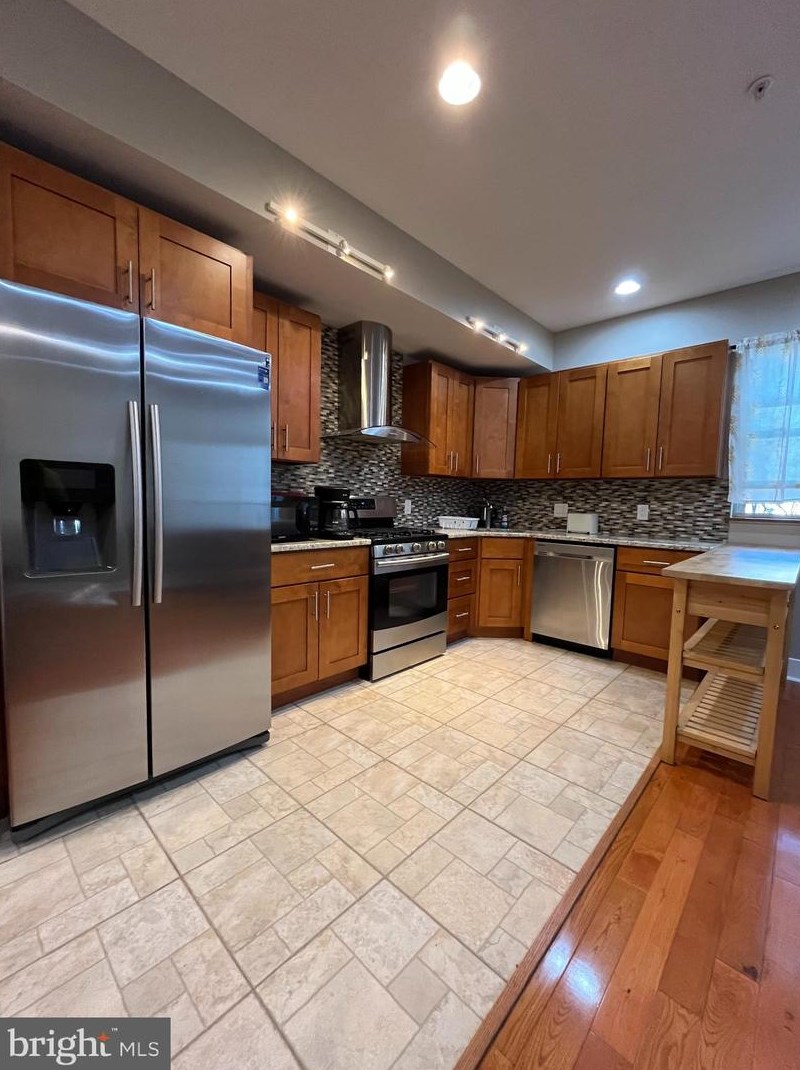 1223 N 28th St #b, Philadelphia, PA 19121