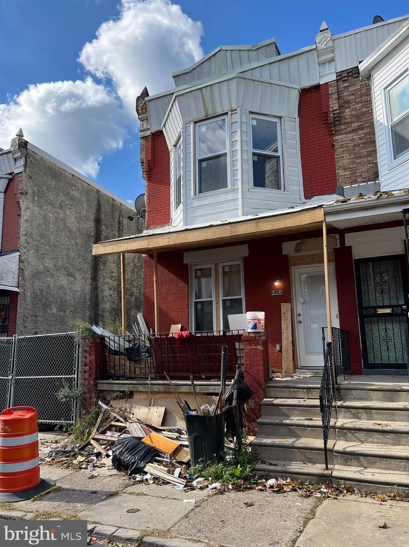 44 Hobart St, Philadelphia, PA 19139-2451