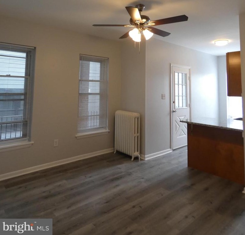 5118 Rochelle Ave #apt 2r, Philadelphia, PA 19128