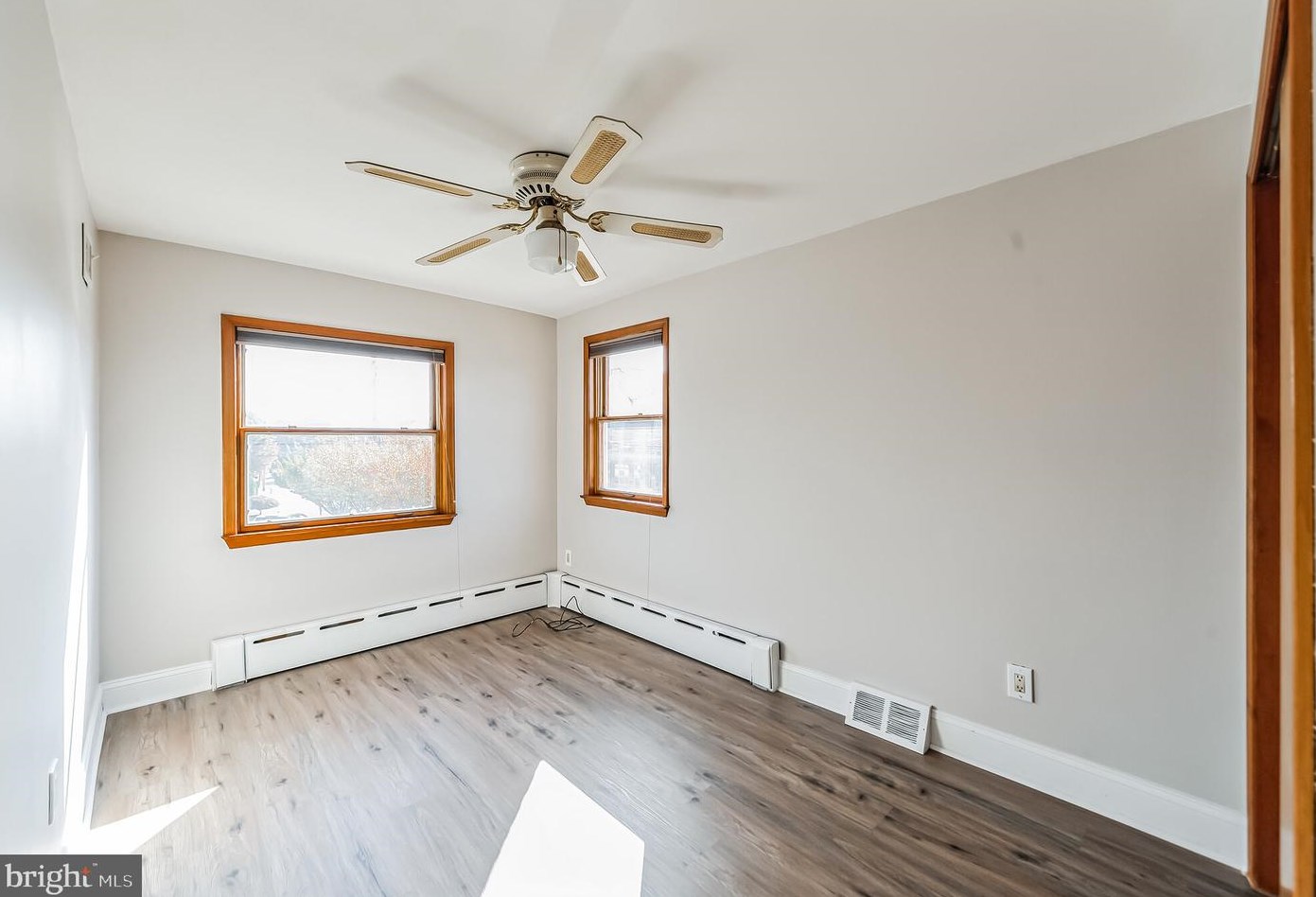 3176 Halsey Pl, Philadelphia PA  19145-5427 exterior