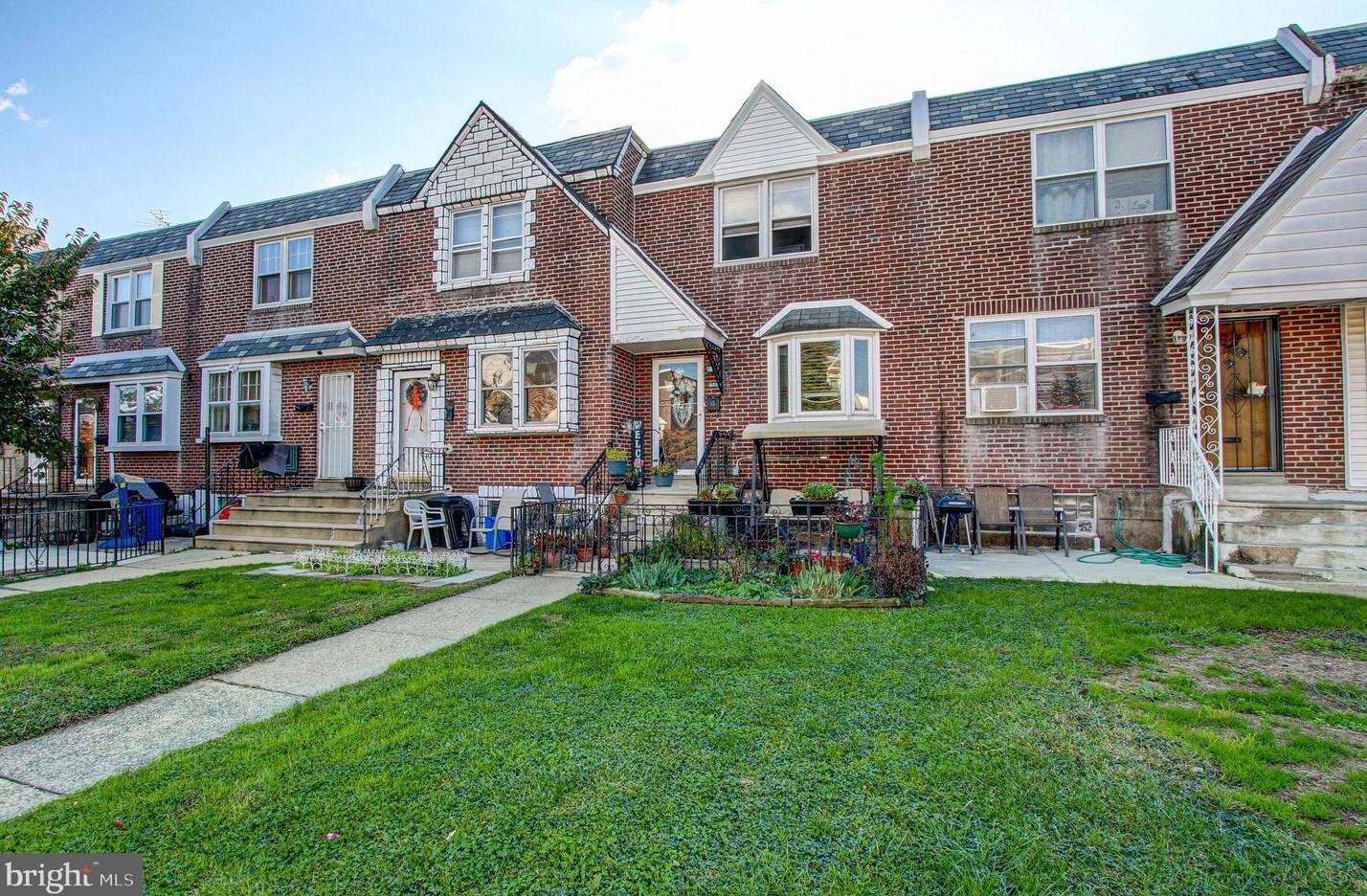 6249 Walker St, Philadelphia, PA 19135-3507