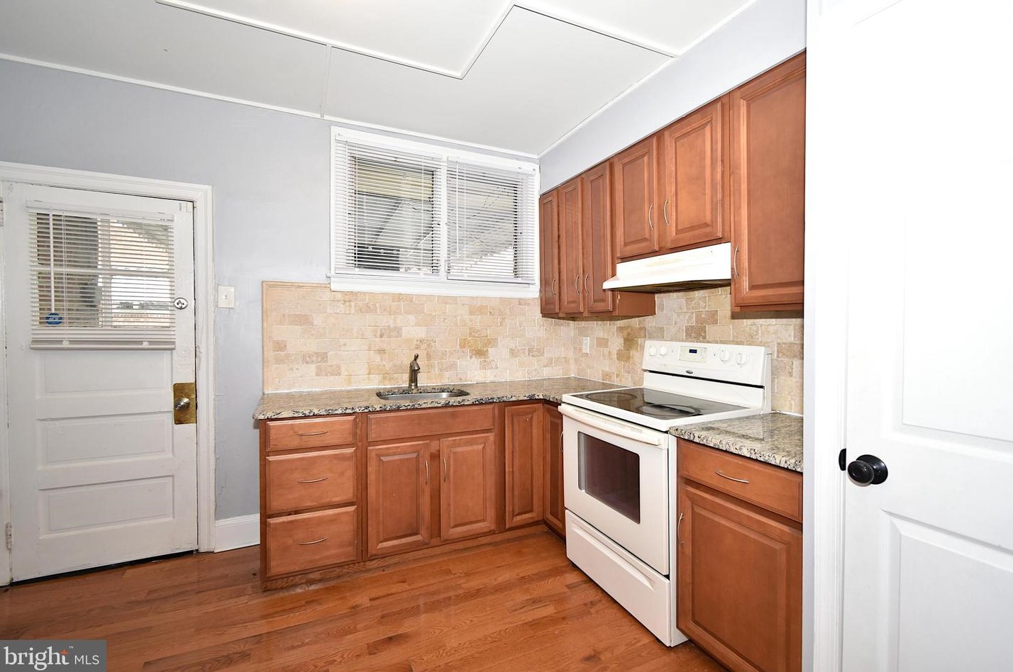 4725 Meridian St, Philadelphia PA  19136-3310 exterior