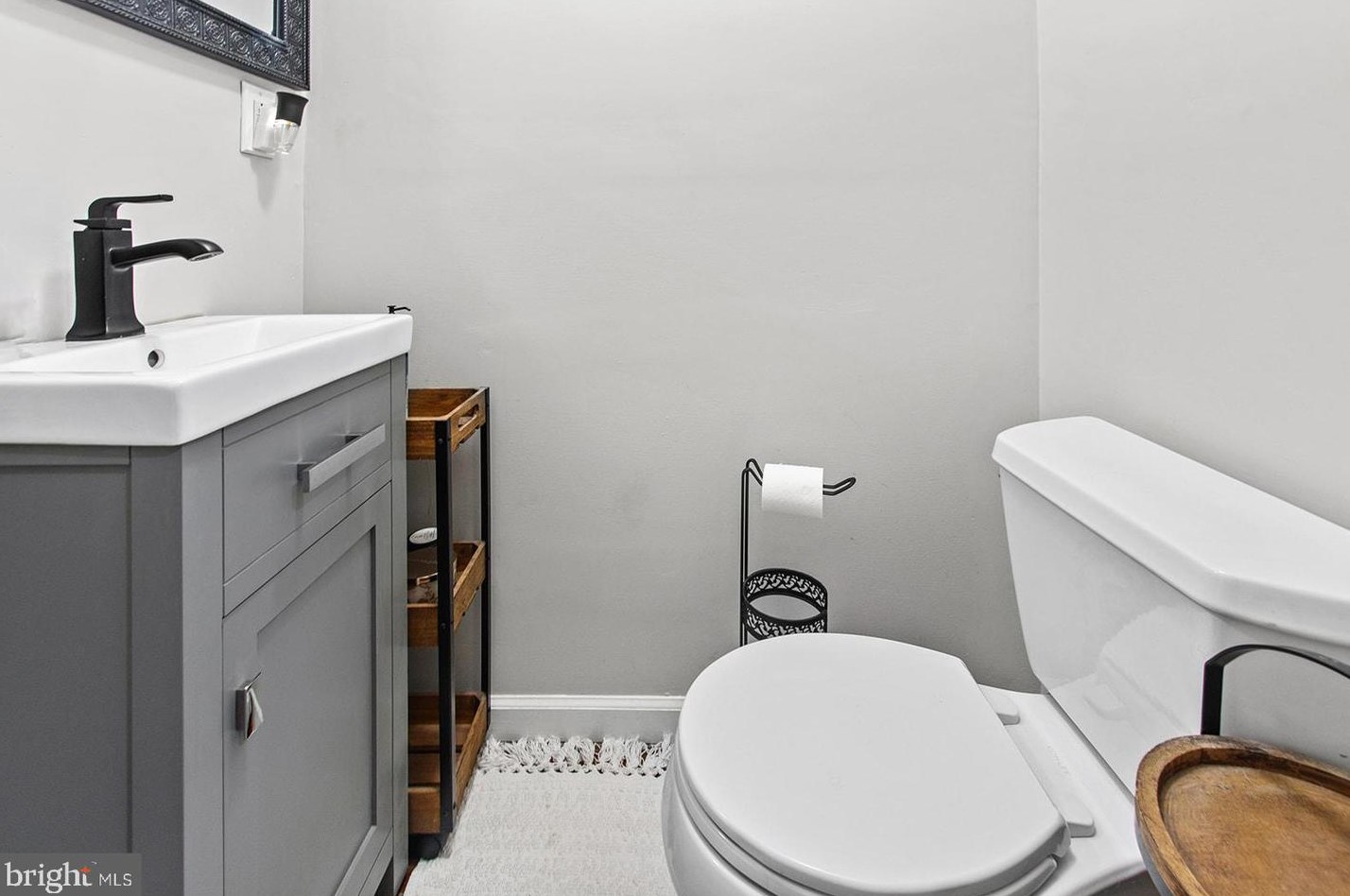 2014 Pemberton St, Philadelphia PA  19146-1319 exterior