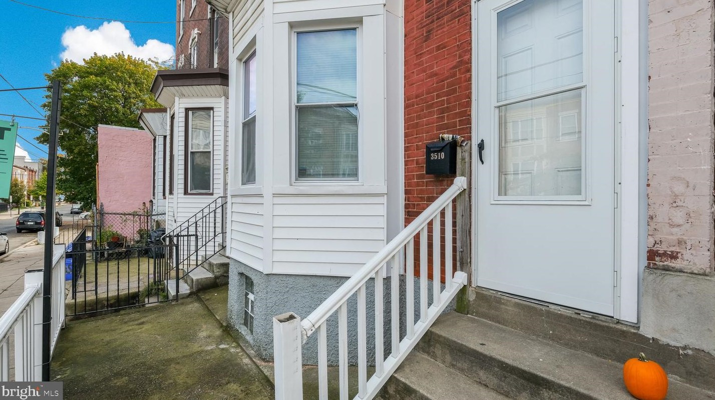 3510 Wallace St, Philadelphia PA  19104-1921 exterior