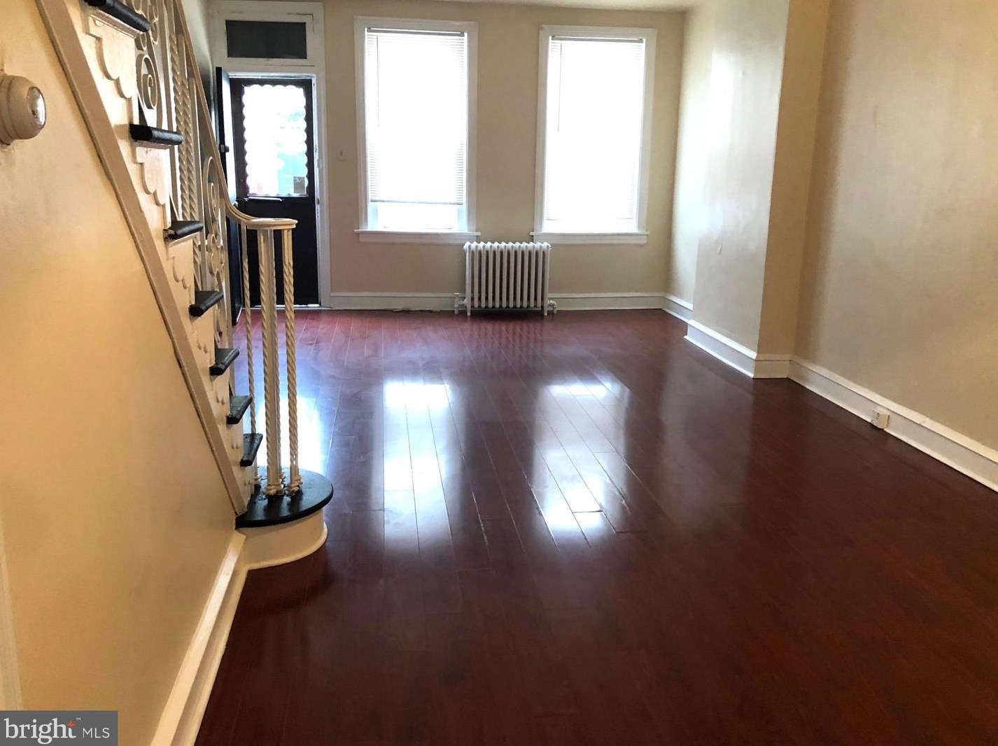 833 Cross St, Philadelphia, PA 19147
