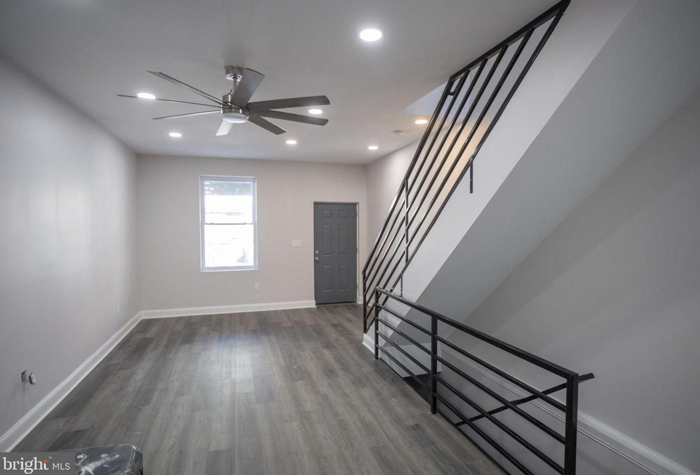 3230 Fontain St, Philadelphia, PA 19121-1727