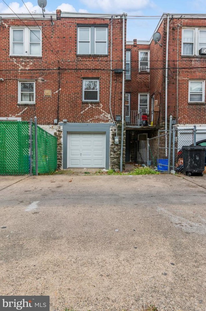 931 Carver St, Philadelphia PA  19124-1025 exterior