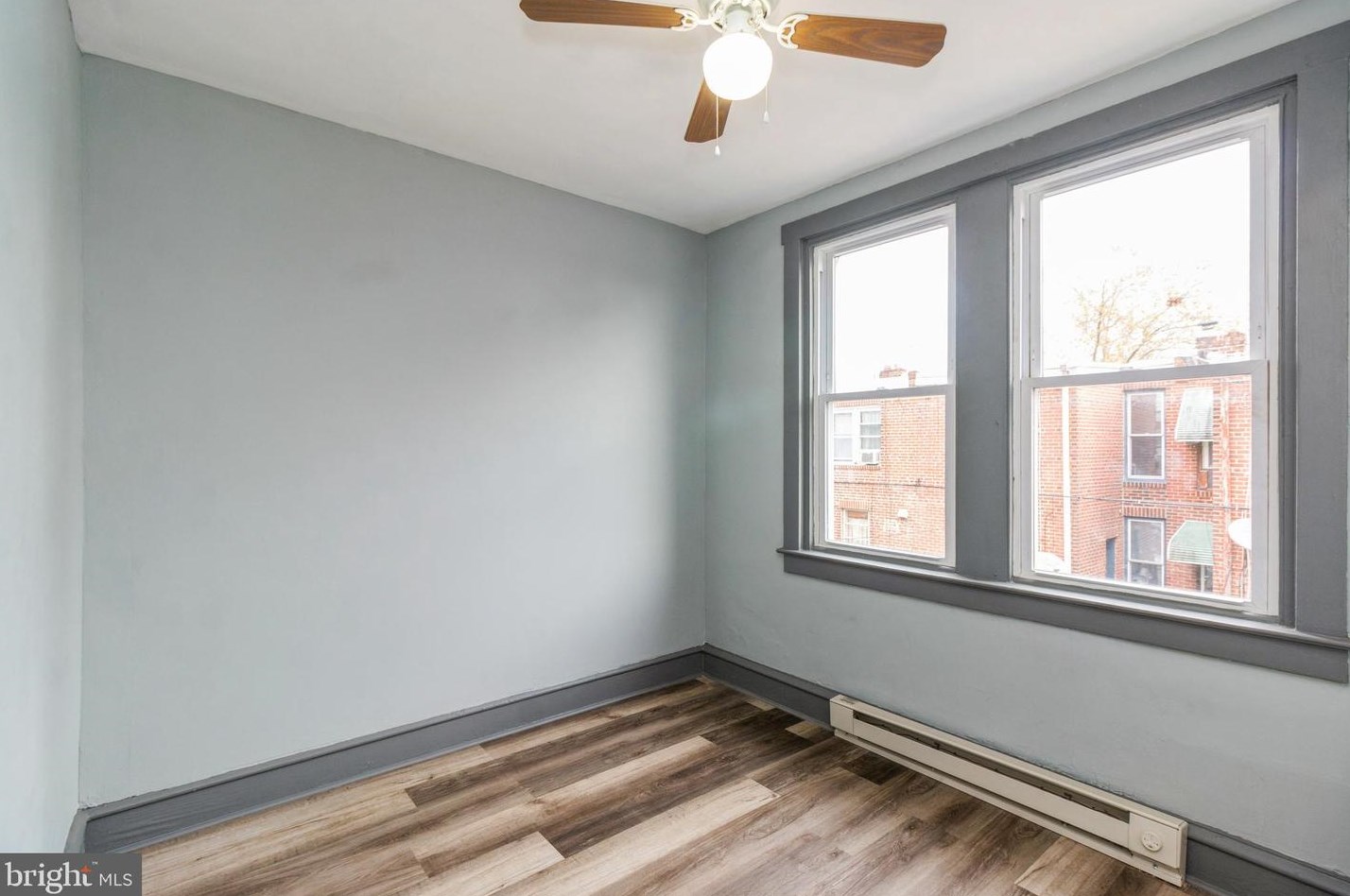 931 Carver St, Philadelphia PA  19124-1025 exterior