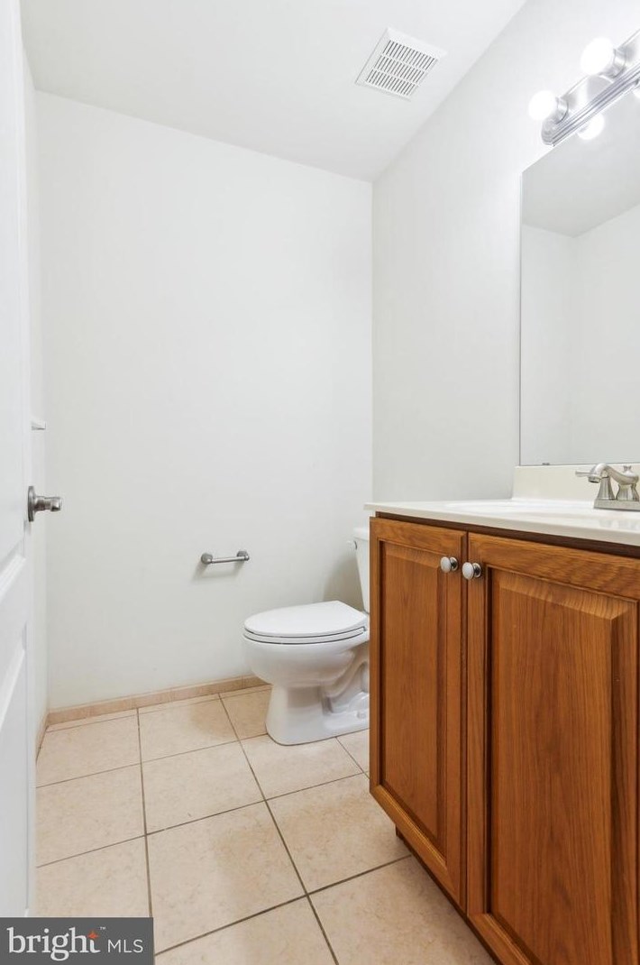 1630 Welsh Rd, Philadelphia PA 19115-5405 exterior