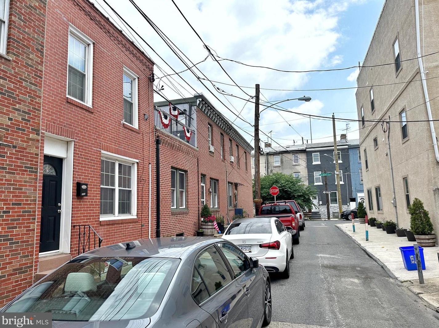 2721 Albert St, Philadelphia, PA 19125-4020