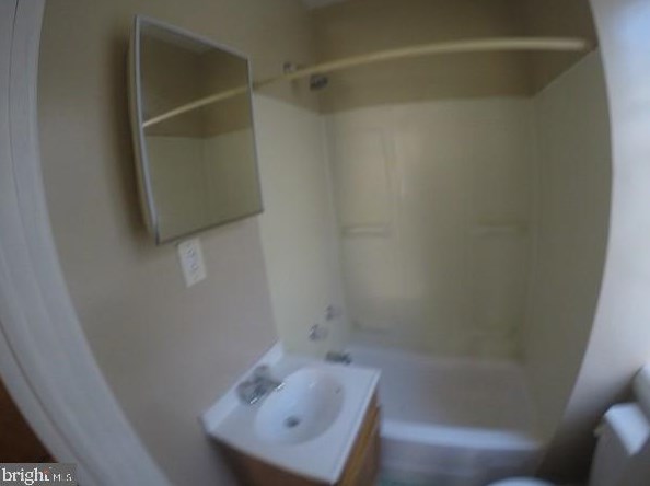 1903 Montgomery Ave, Philadelphia PA 19122-3226 exterior