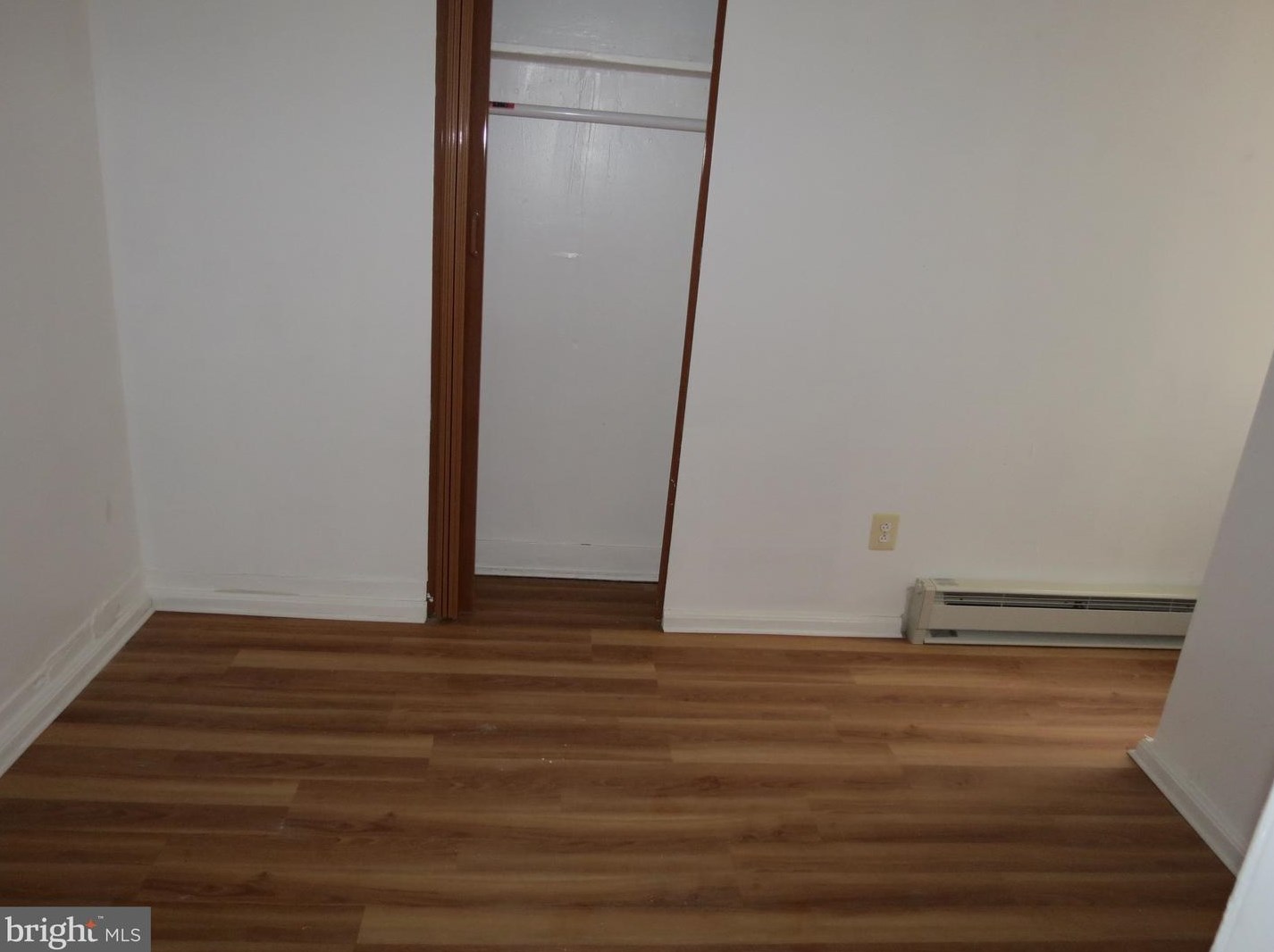 1903 Montgomery Ave, Philadelphia PA 19122-3226 exterior