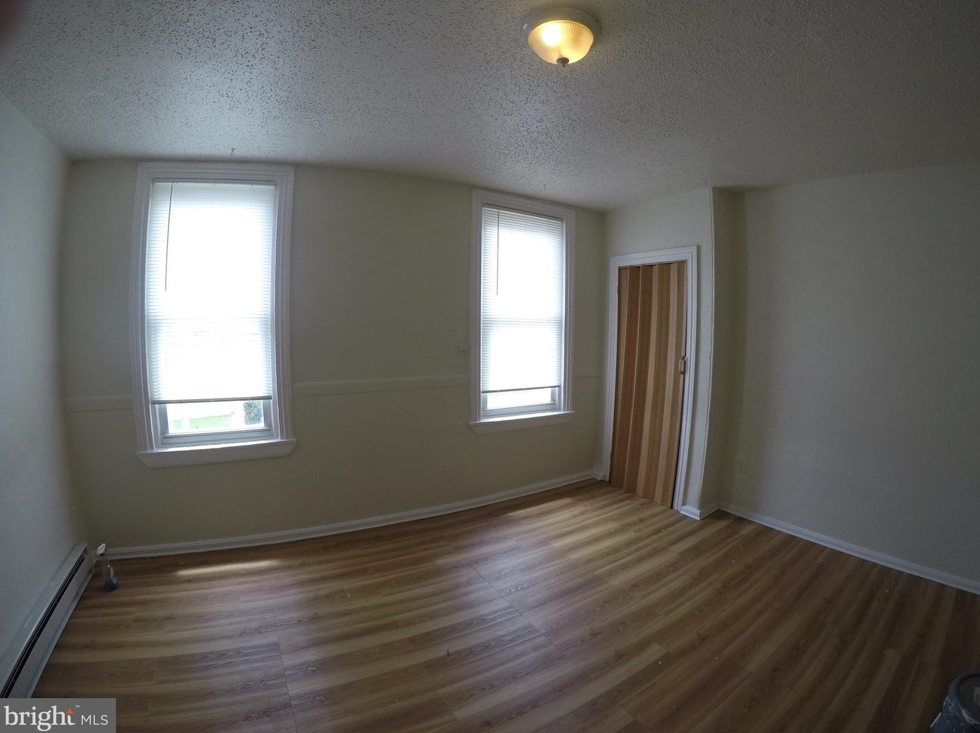 1903 Montgomery Ave, Philadelphia PA 19122-3226 exterior