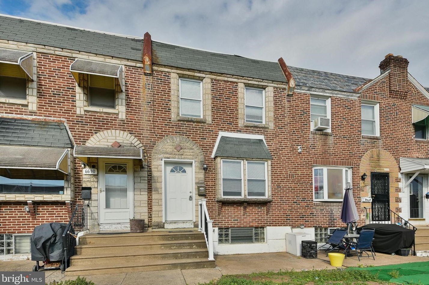 6632 Cottage St, Philadelphia, PA 19135-2713