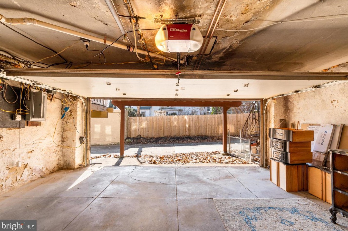 816 69th Ave, Philadelphia PA 19126-1613 exterior