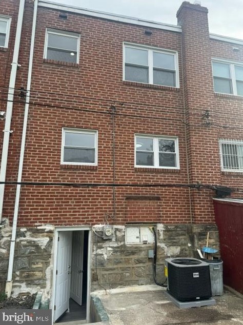 5412 Sycamore St, Philadelphia, PA 19120-3015