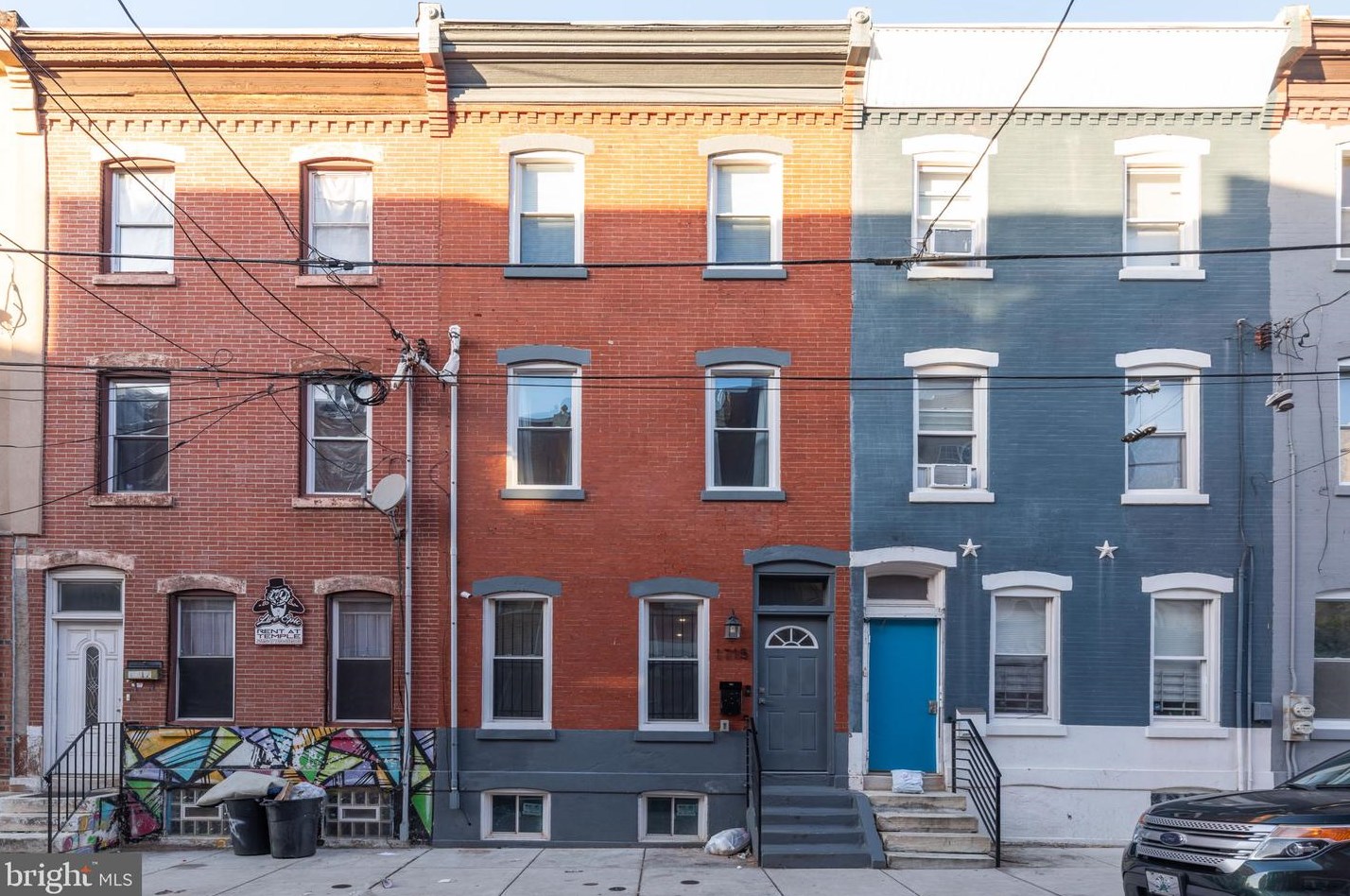 1715 Monument St, Philadelphia, PA 19121