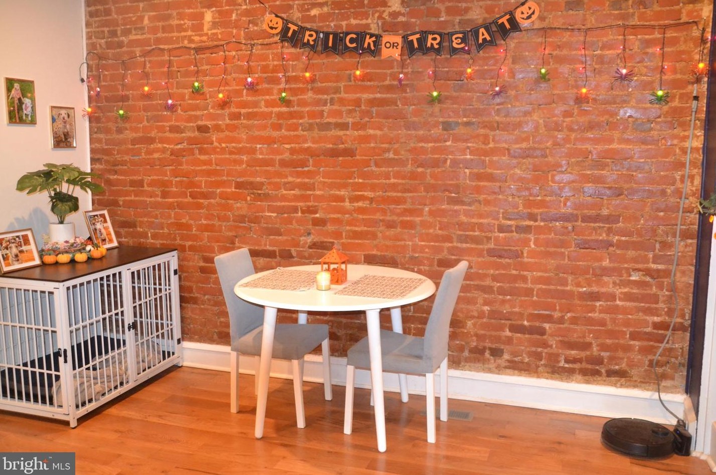 26 Pleasant St, Philadelphia PA  19119-2142 exterior