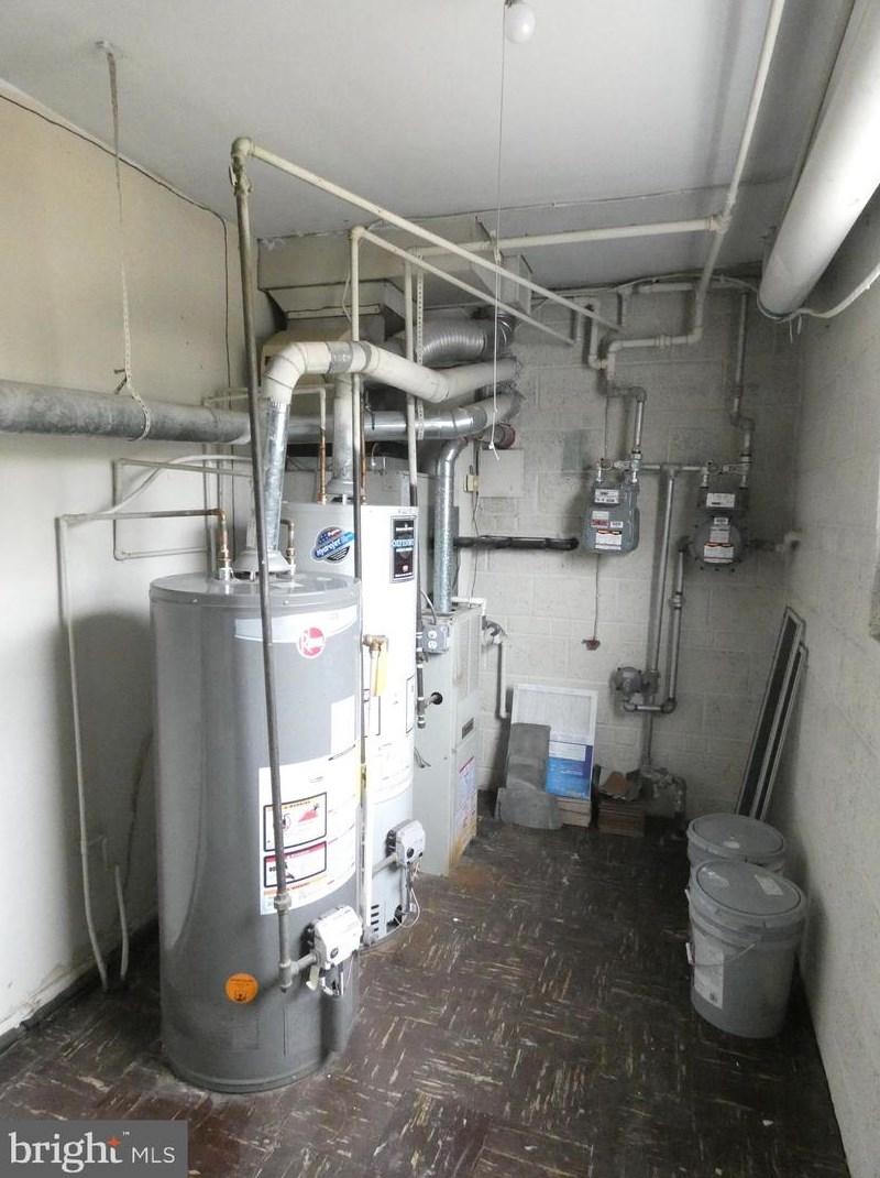 1857 Nester St, Philadelphia PA 19115-4709 exterior