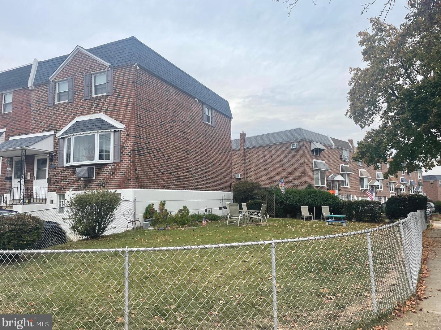 3819 Fairdale Rd, Philadelphia, PA 19154-3403