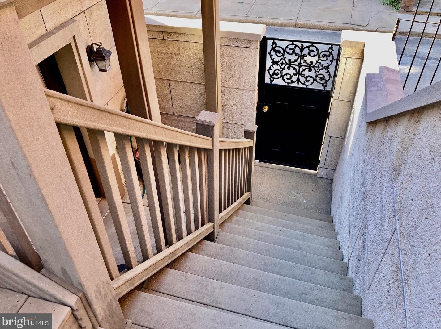 1627 Porter St, Philadelphia PA  19145-4337 exterior