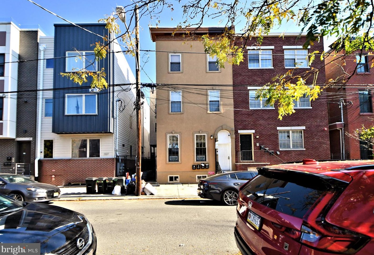 1325 N Franklin St #3b, Philadelphia, PA 19122