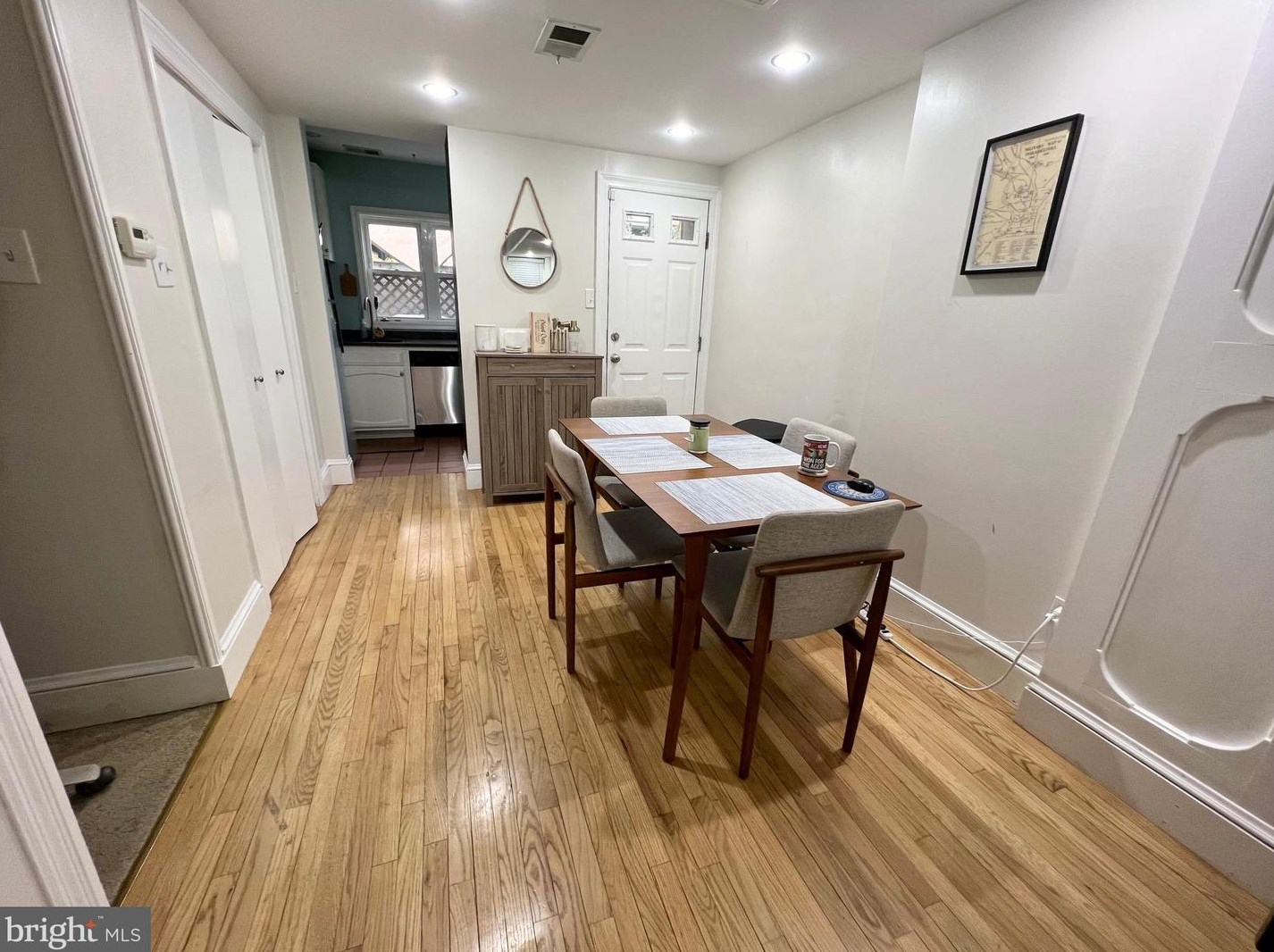 869 Taney St, Philadelphia PA  19130-1830 exterior