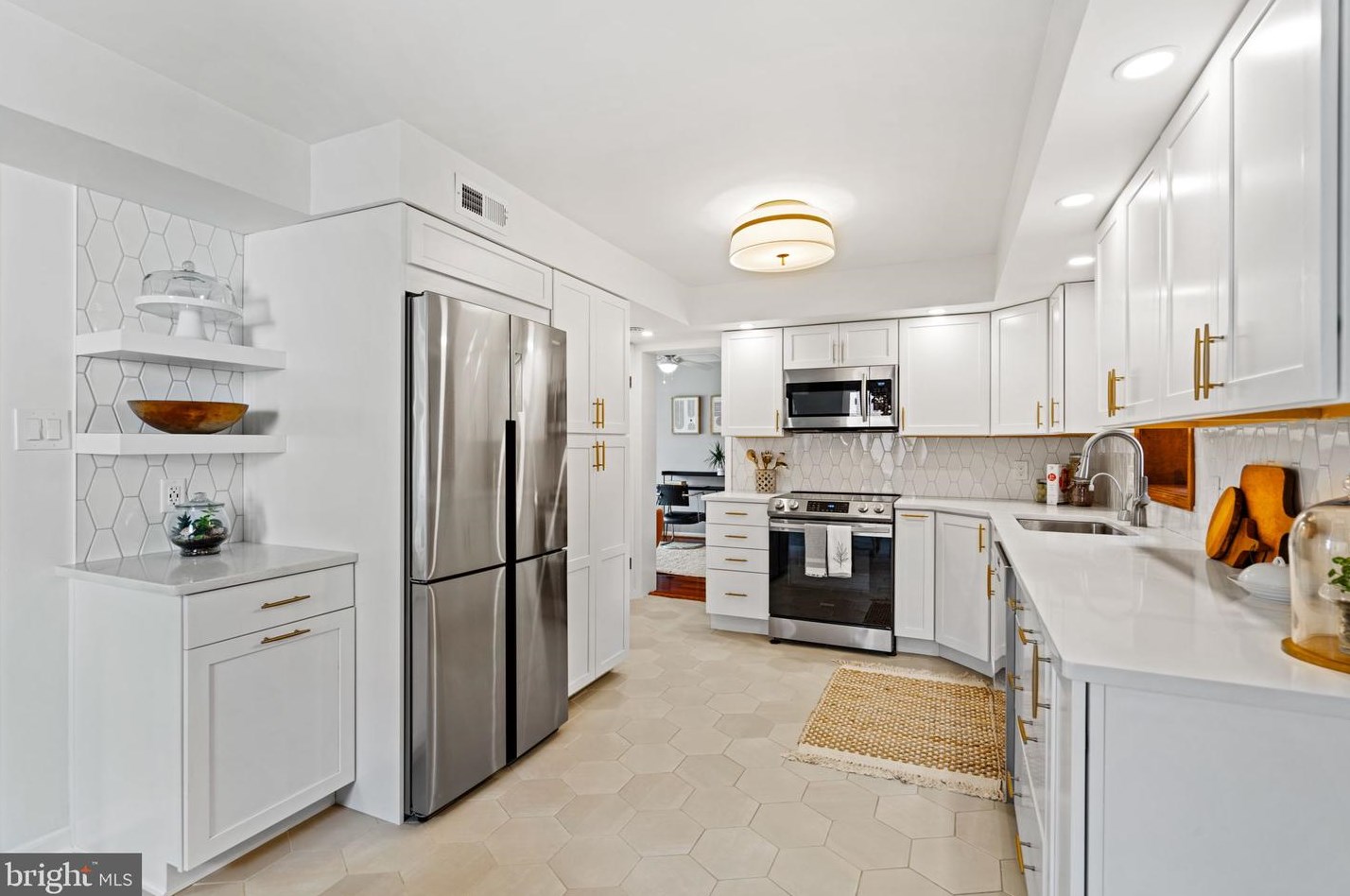 7706 Keiffer St, Philadelphia PA  19128-3143 exterior