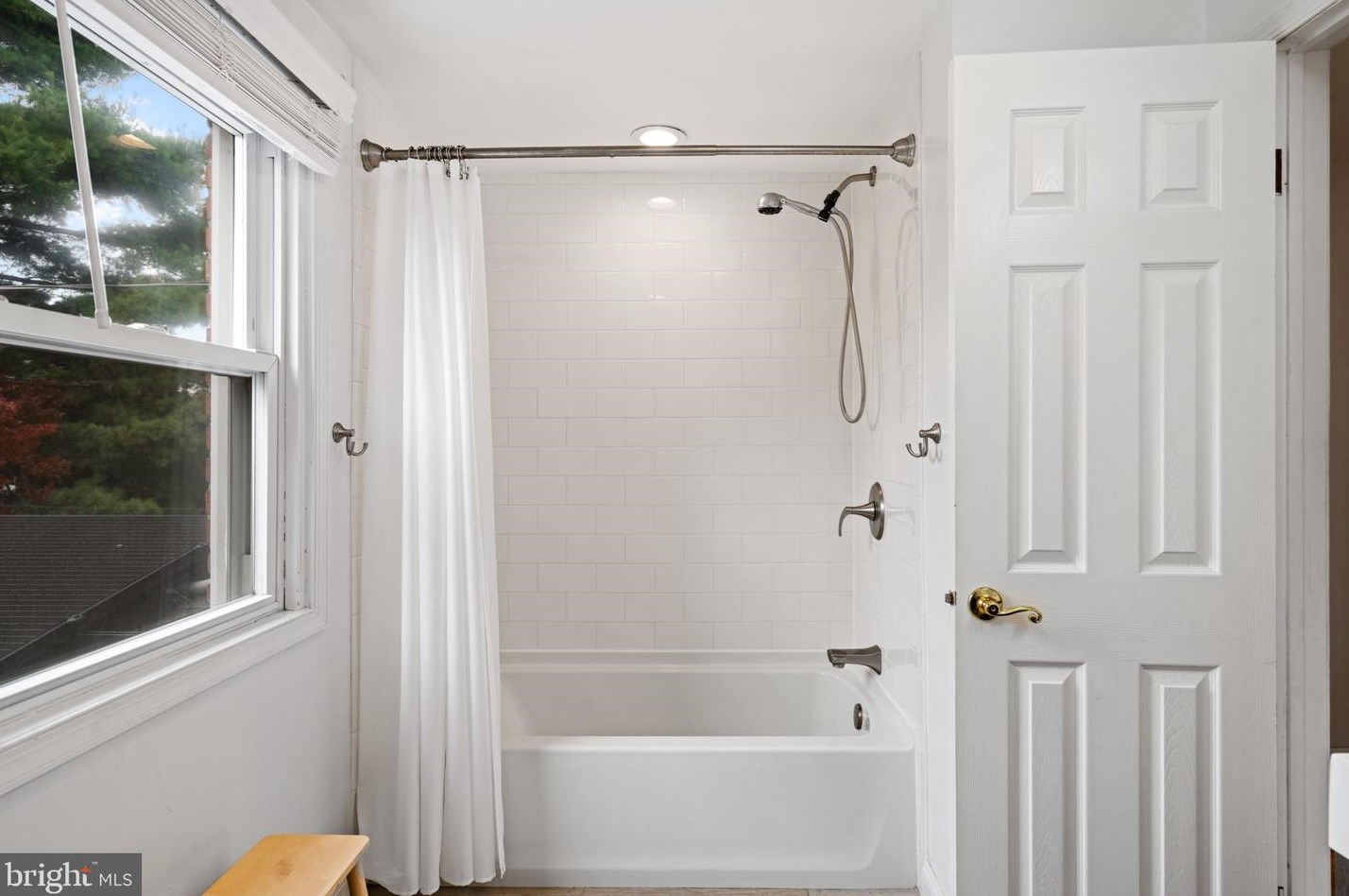 7706 Keiffer St, Philadelphia PA  19128-3143 exterior